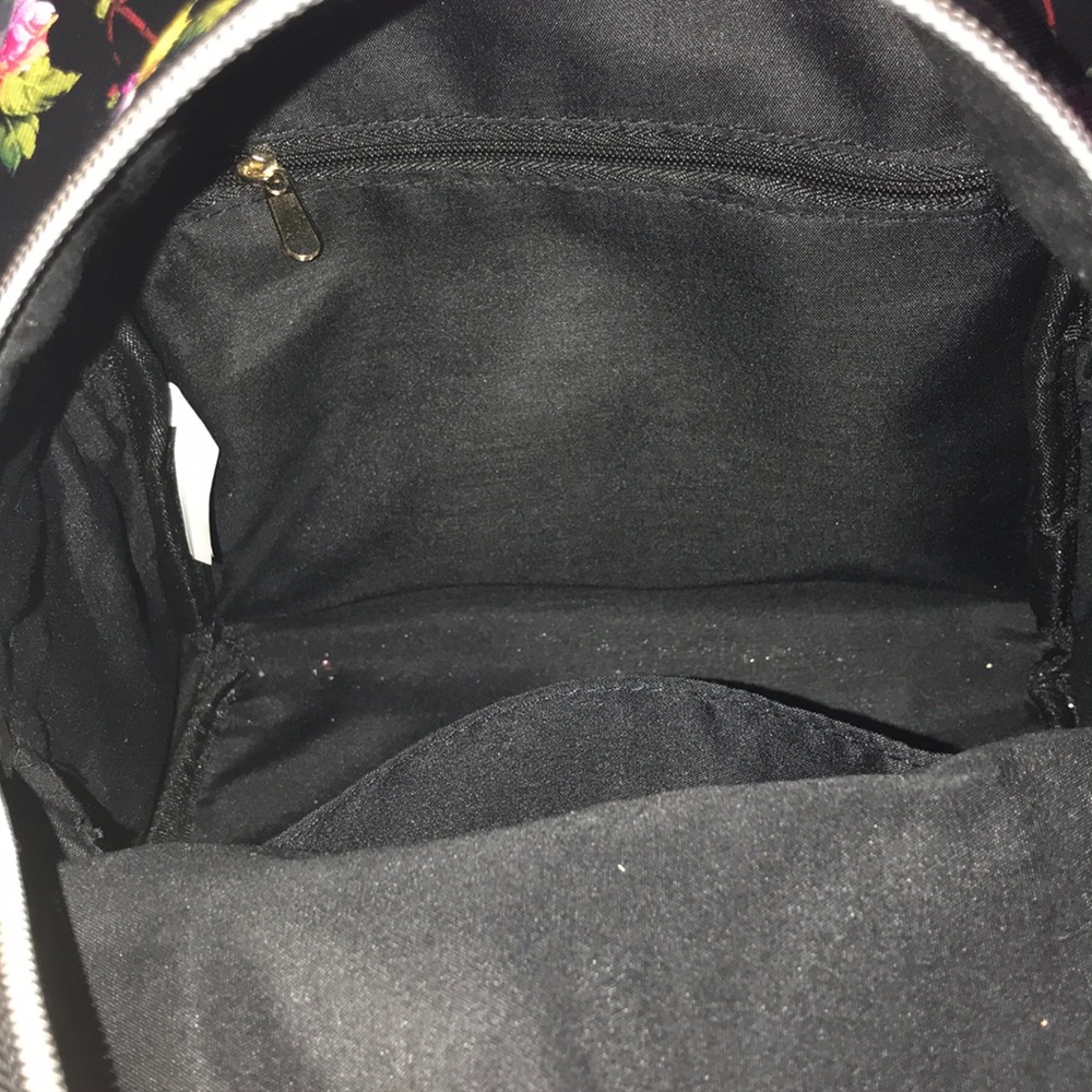 Mini Backpack - Picture 4 of 6